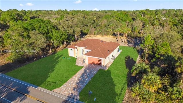 1618 Richmond ave N, Lehigh Acres, FL 33972