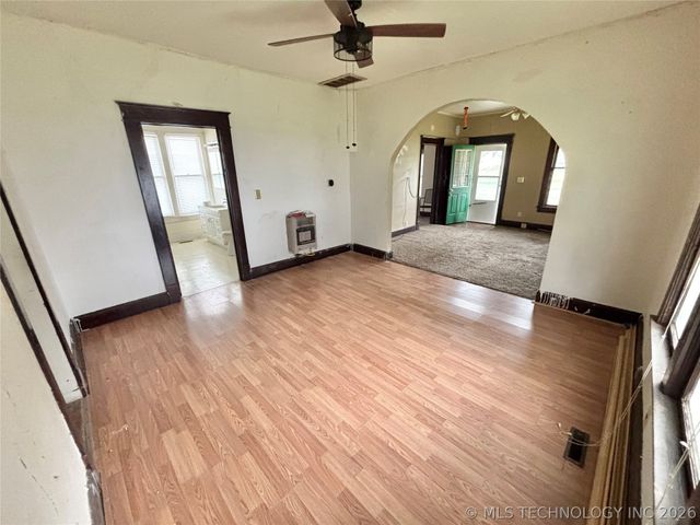 447 N Thompson, Vinita, OK 74301
