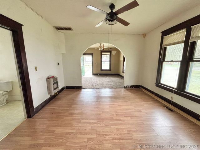 447 N Thompson, Vinita, OK 74301