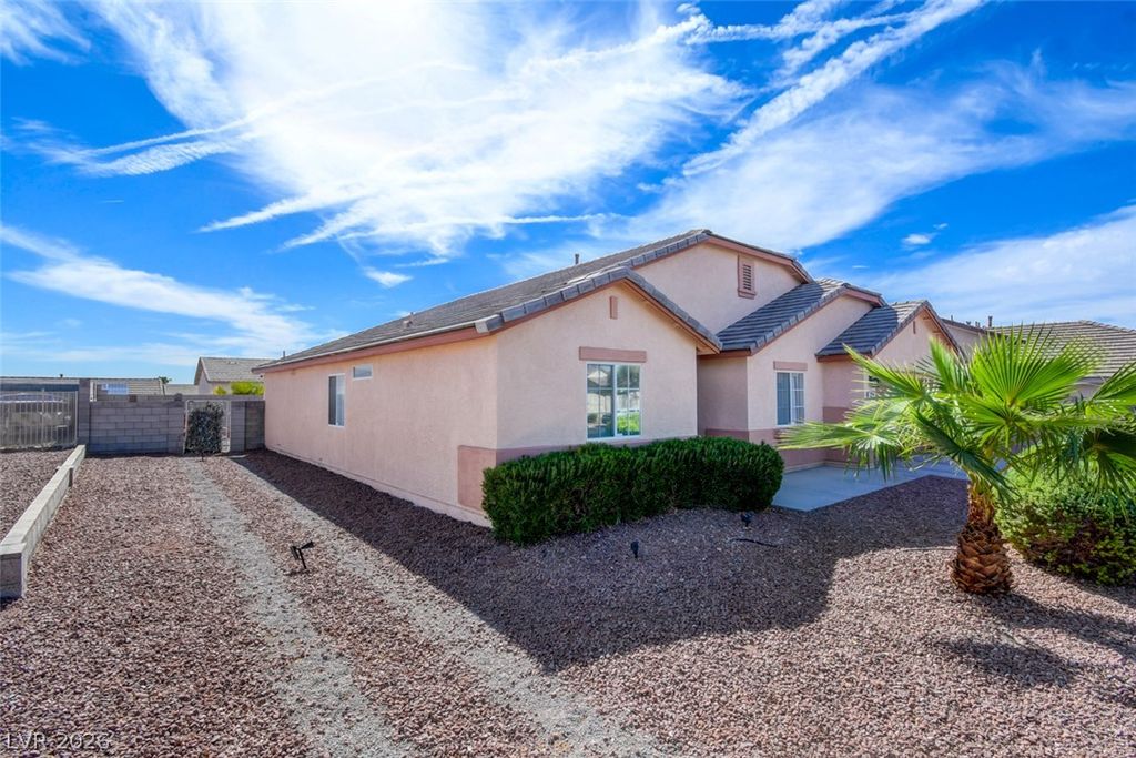 3318 Resonance Court, North Las Vegas, NV 89032 — photo 2
