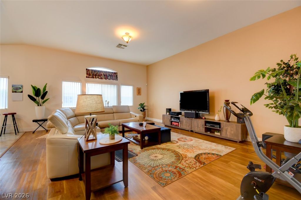 3318 Resonance Court, North Las Vegas, NV 89032 — photo 4
