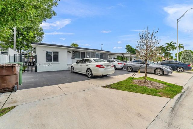 4851 E 8th Ct, Hialeah, FL 33013