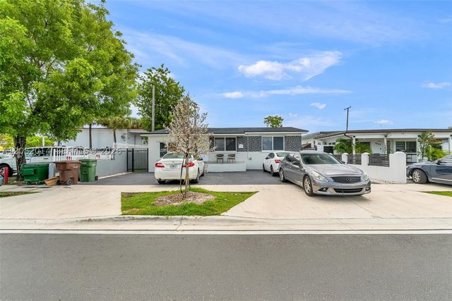 4851 E 8th Ct, Hialeah, FL 33013