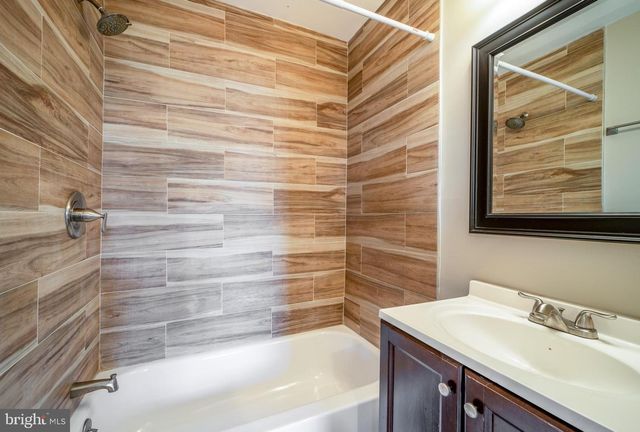 1412 COTTONWOOD CT, Woodbridge, VA 22191