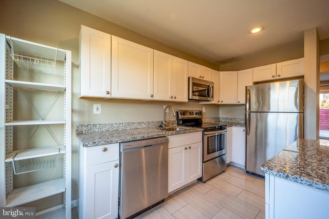 1412 COTTONWOOD CT, Woodbridge, VA 22191