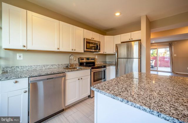 1412 COTTONWOOD CT, Woodbridge, VA 22191