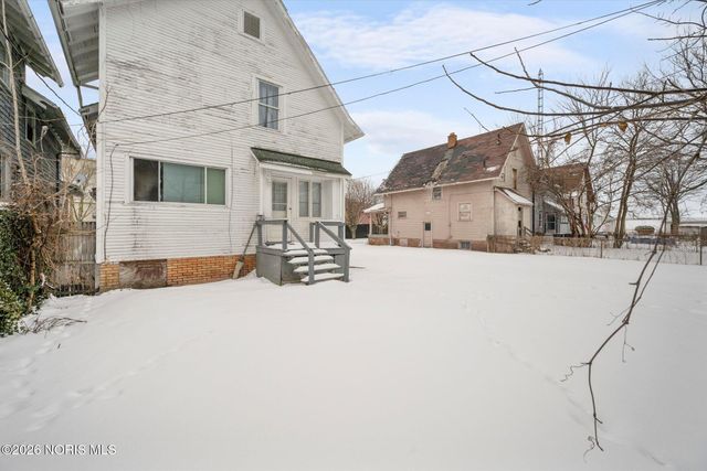 1023 Shadowlawn Drive, Toledo, OH 43609