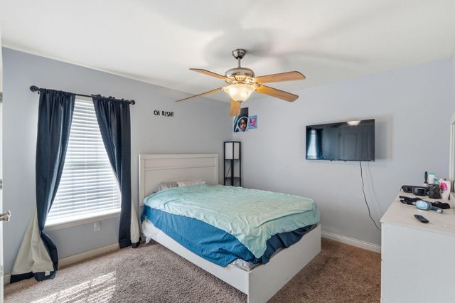 3407 SNOW LEOPARD DR, Columbia, MO 65202