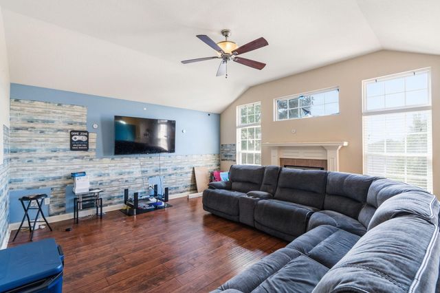 3407 SNOW LEOPARD DR, Columbia, MO 65202