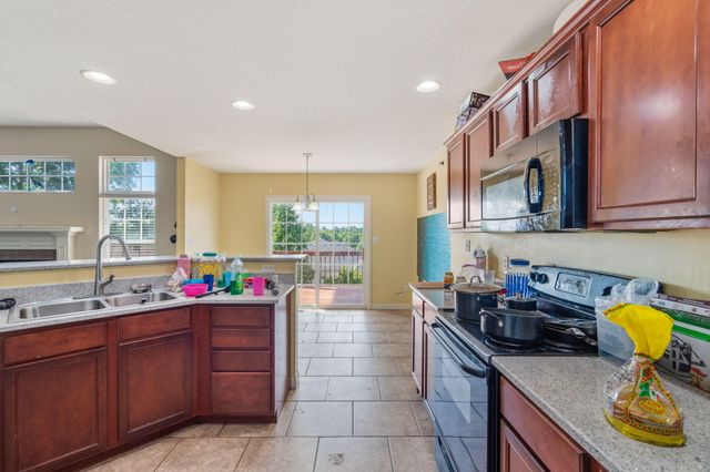 3407 SNOW LEOPARD DR, Columbia, MO 65202