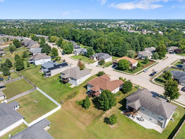 3407 SNOW LEOPARD DR, Columbia, MO 65202
