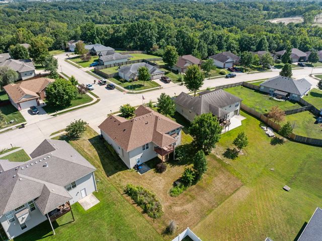 3407 SNOW LEOPARD DR, Columbia, MO 65202
