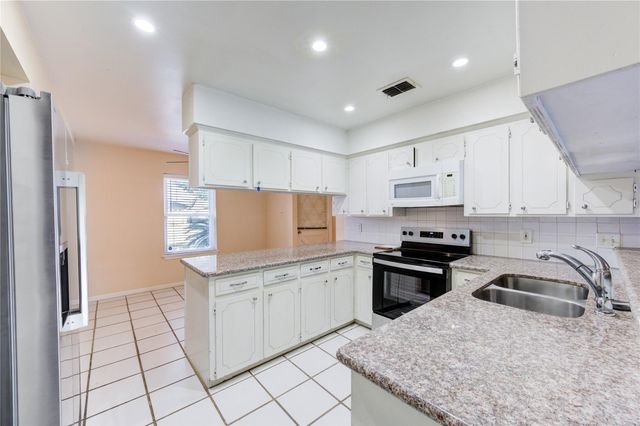 5711 Weeping Willow Road, Houston, TX 77092