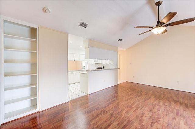 5711 Weeping Willow Road, Houston, TX 77092