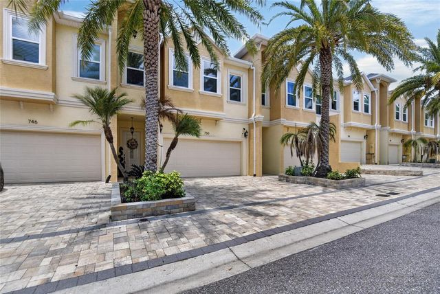 750 GRAND CYPRESS LANE, Tarpon Springs, FL 34689
