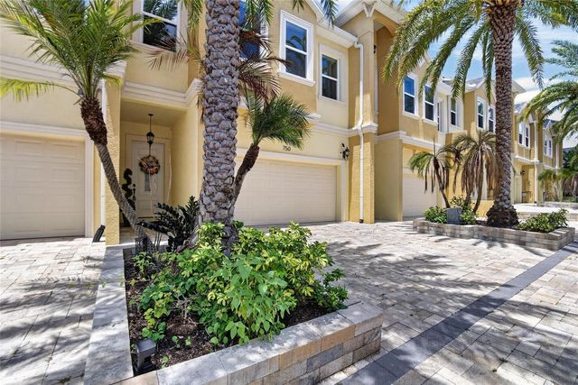 750 GRAND CYPRESS LANE, Tarpon Springs, FL 34689