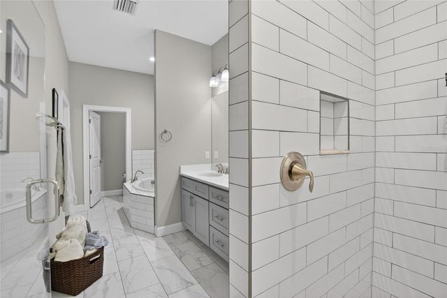 750 GRAND CYPRESS LANE, Tarpon Springs, FL 34689