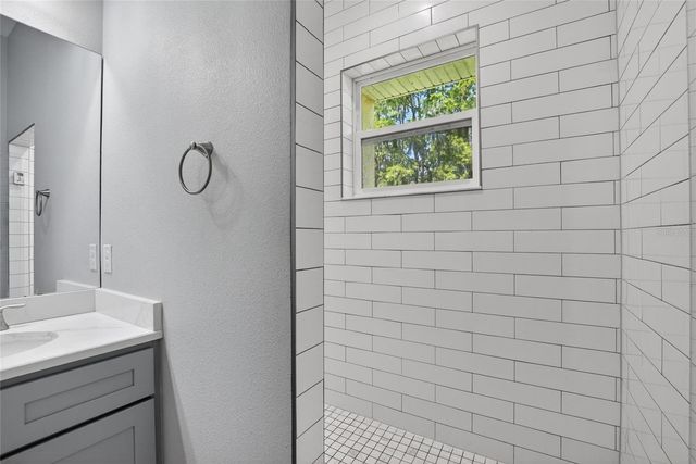 750 GRAND CYPRESS LANE, Tarpon Springs, FL 34689