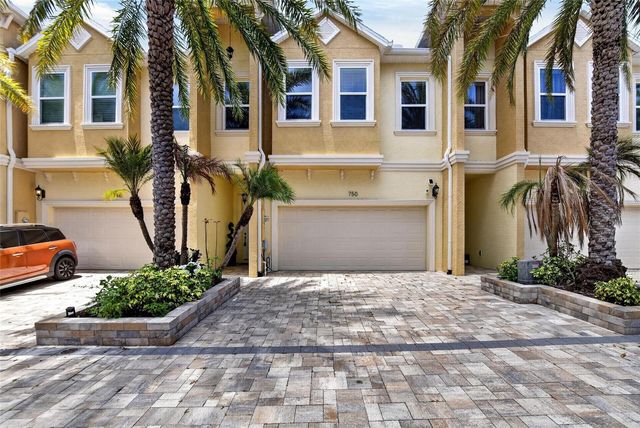750 GRAND CYPRESS LANE, Tarpon Springs, FL 34689
