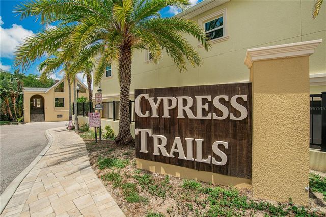 750 GRAND CYPRESS LANE, Tarpon Springs, FL 34689