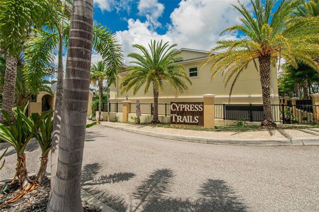 750 GRAND CYPRESS LANE, Tarpon Springs, FL 34689