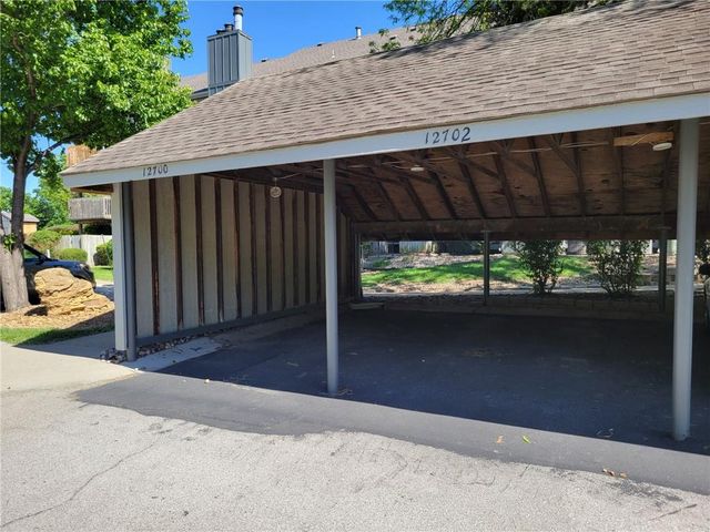12702 W 110th Terrace, Overland Park, KS 66210