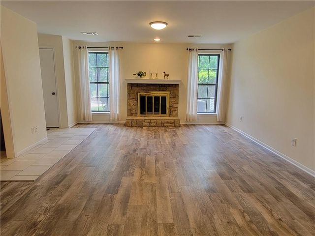 12702 W 110th Terrace, Overland Park, KS 66210