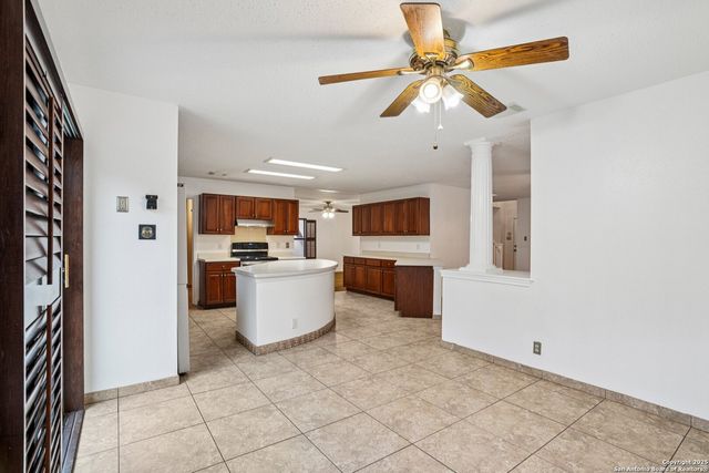 10830 Deepwater Bay, San Antonio, TX 78251