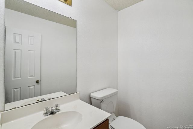 10830 Deepwater Bay, San Antonio, TX 78251