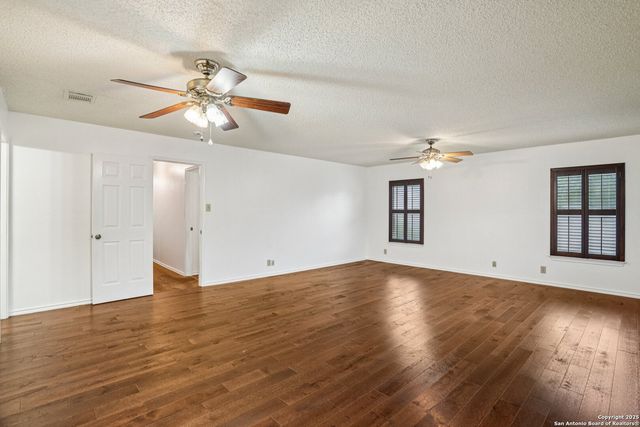 10830 Deepwater Bay, San Antonio, TX 78251