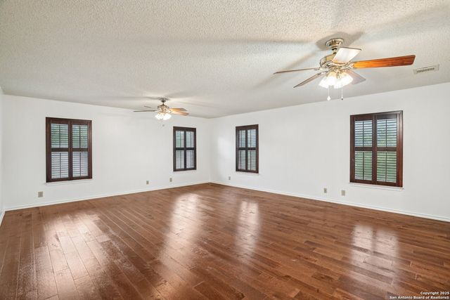 10830 Deepwater Bay, San Antonio, TX 78251