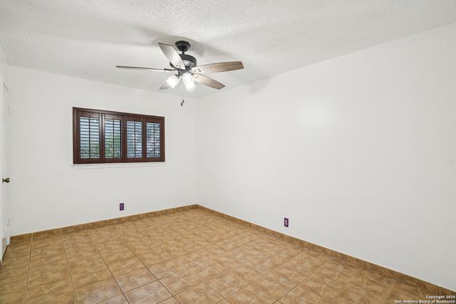 10830 Deepwater Bay, San Antonio, TX 78251