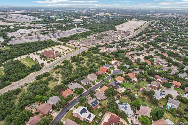 10830 Deepwater Bay, San Antonio, TX 78251