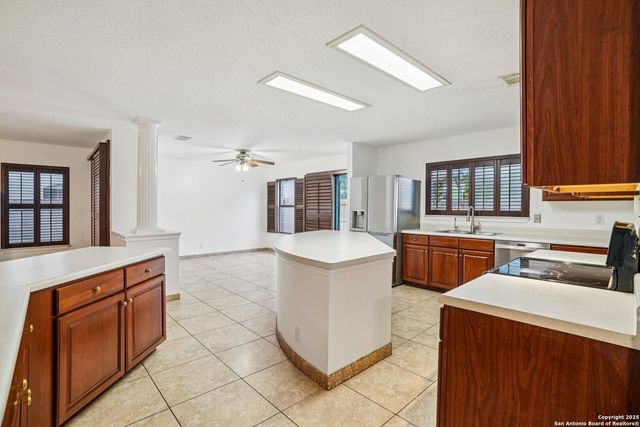 10830 Deepwater Bay, San Antonio, TX 78251