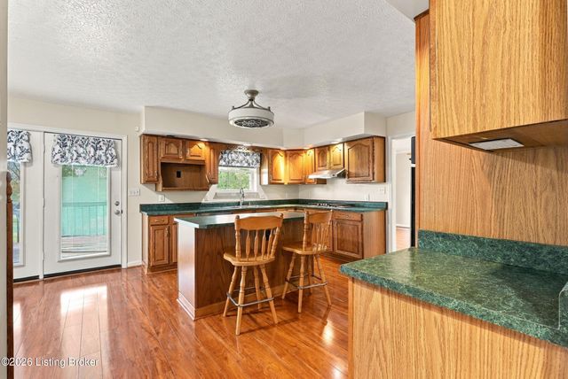 165 Day Rd, Taylorsville, KY 40071