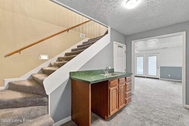 165 Day Rd, Taylorsville, KY 40071