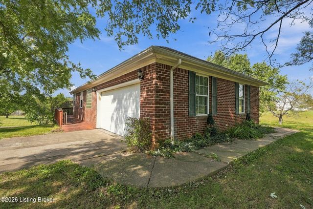 165 Day Rd, Taylorsville, KY 40071