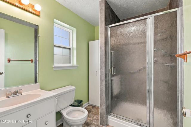 165 Day Rd, Taylorsville, KY 40071