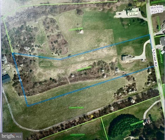 225 N GRANT RD, Thomasville, PA 17364