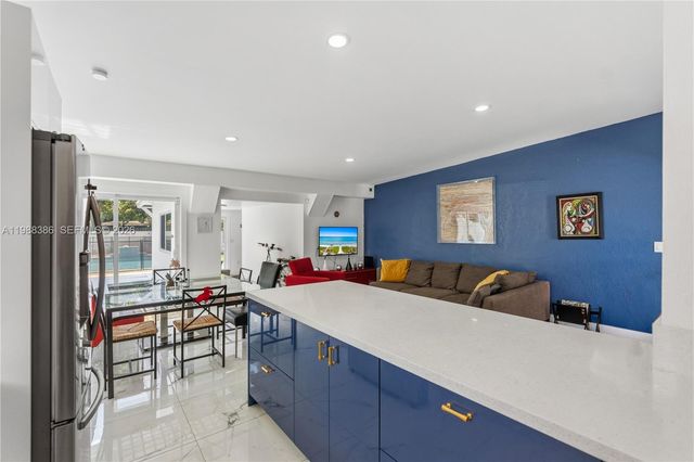 1110 NE 130th St, North Miami, FL 33161