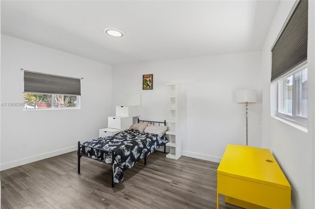 1110 NE 130th St, North Miami, FL 33161