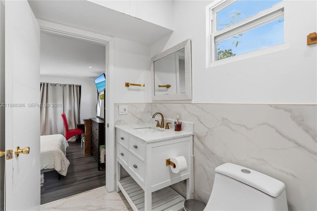 1110 NE 130th St, North Miami, FL 33161