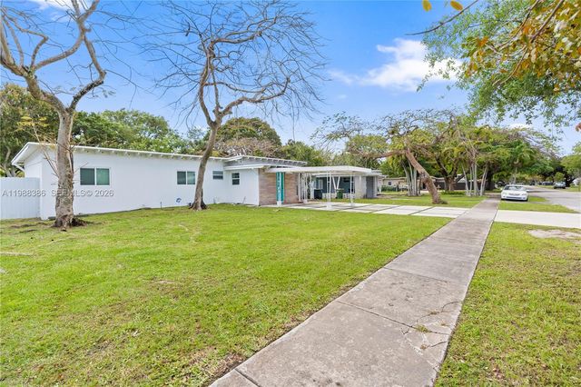 1110 NE 130th St, North Miami, FL 33161