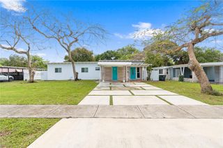 1110 NE 130th St, North Miami, FL 33161