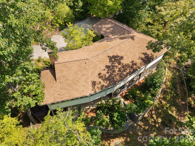 12 E Park Drive, Tryon, NC 28782