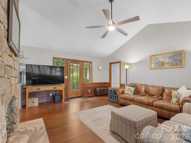 12 E Park Drive, Tryon, NC 28782