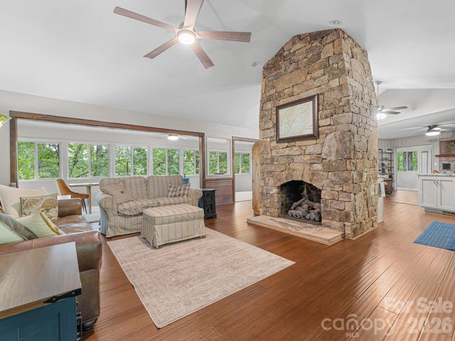 12 E Park Drive, Tryon, NC 28782