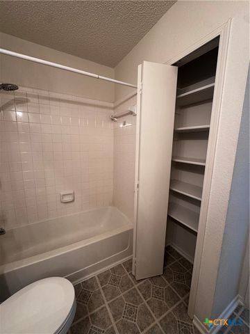 1613 Bobby Lee Drive, Killeen, TX 76549