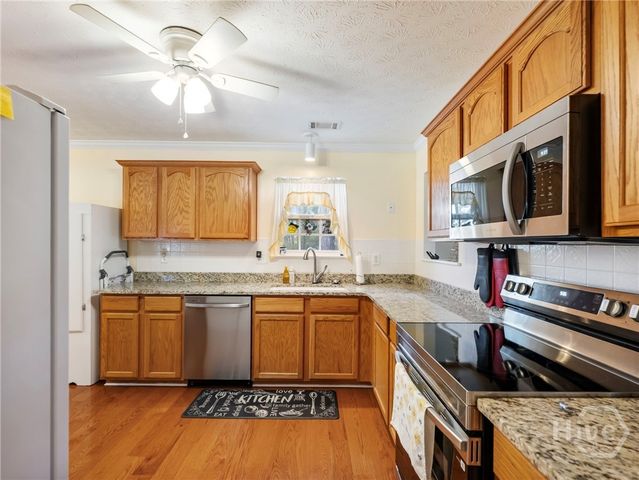 1339 Sierra Ridge Place SE, Loganville, GA 30052