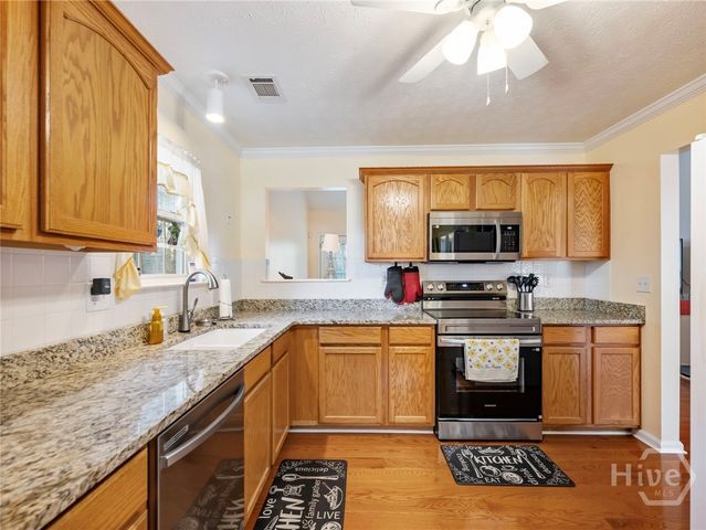 1339 Sierra Ridge Place SE, Loganville, GA 30052